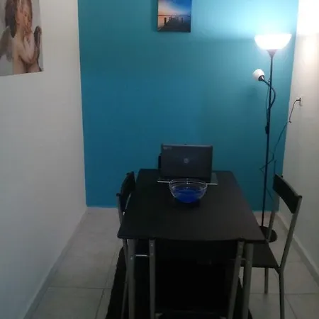 Elite House *